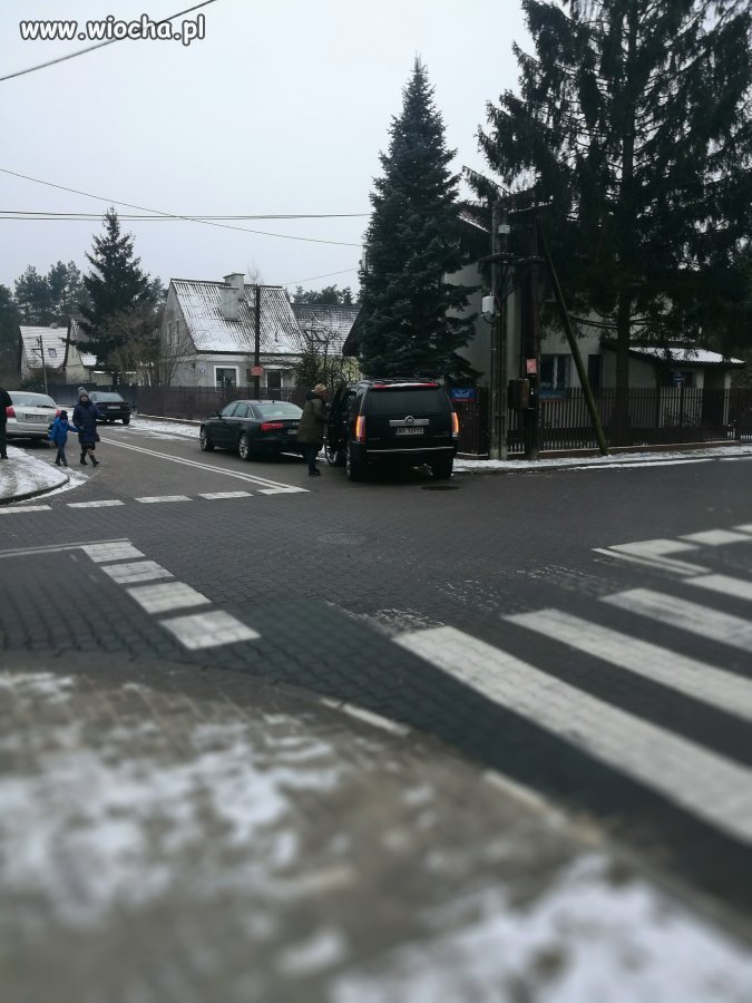 Parkowanie na skrzyżowaniu