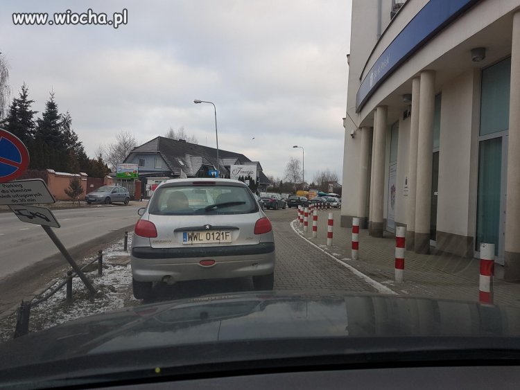 A parkuje tak