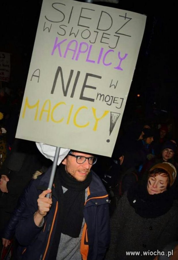 Tymczasem w Warszawie na czarnym proteście.