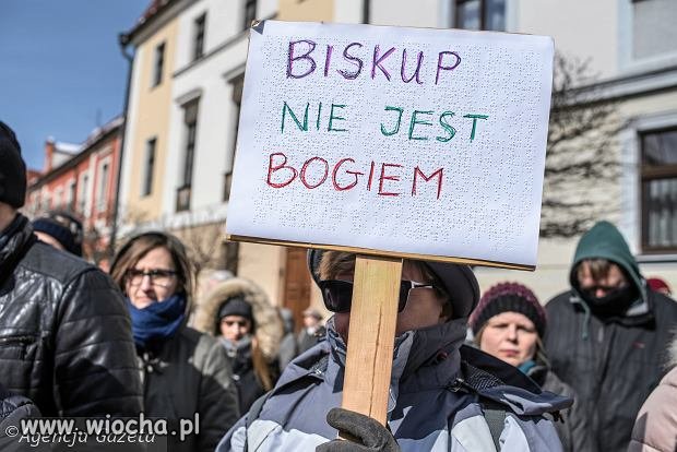 Ale się mu wydaje, że jest