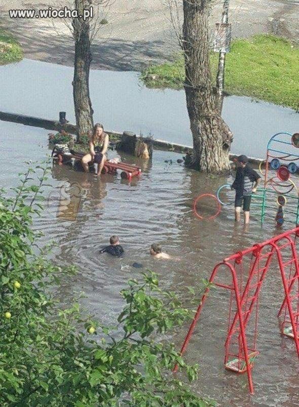 Aquapark w pewnym mieście 