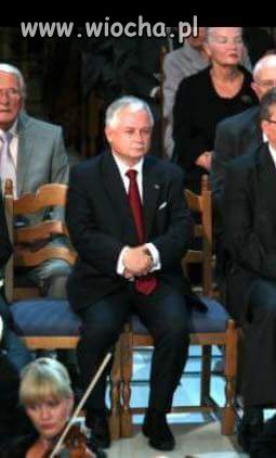Daj kurze grzędę, a ona: wyżej siędę. 