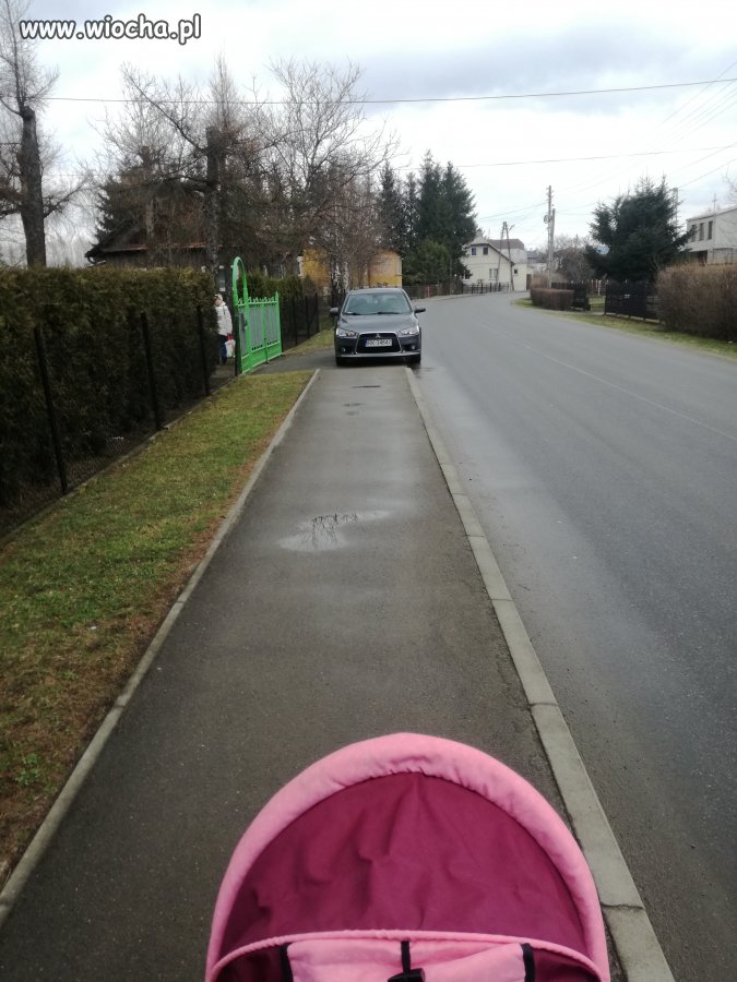 Tak parkuje się w Krośnie.