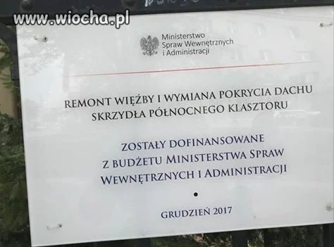 Błaszczak sowicie
