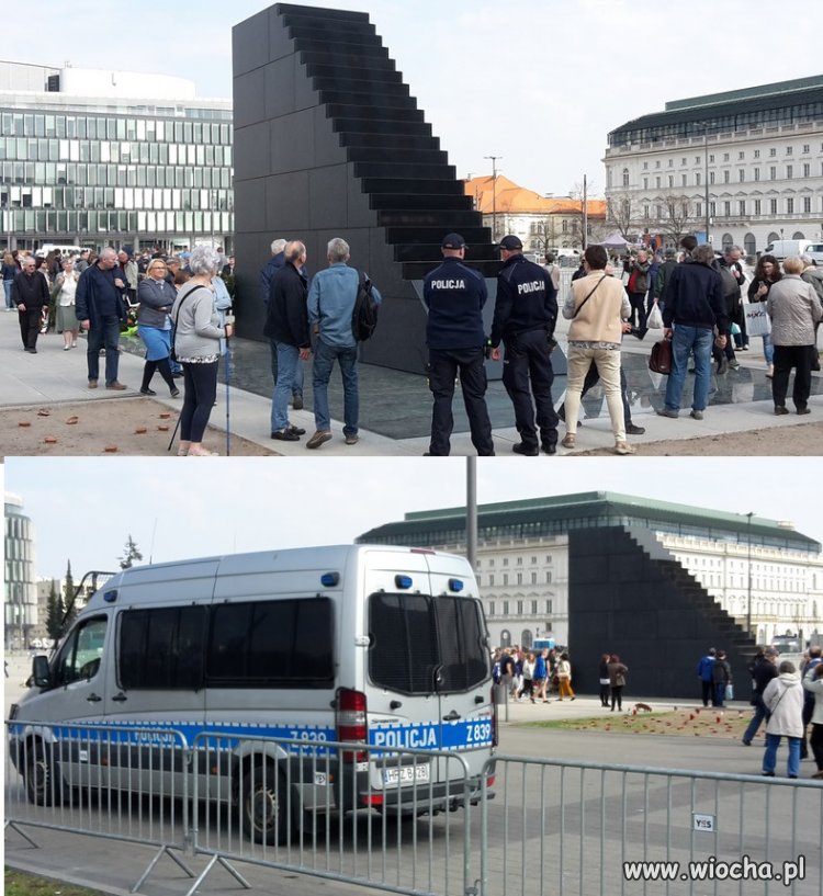 Pomnik chroniony 24h- 2 policjantów i wóz