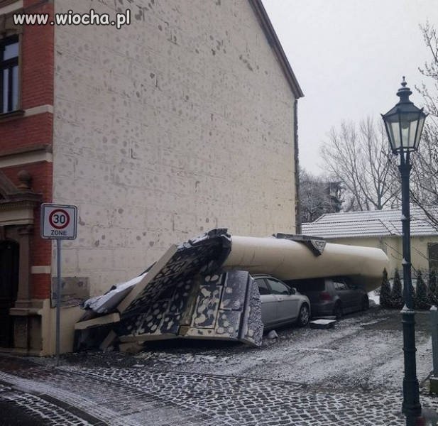 Kołki pewnie poszły do żyda i się zwinęło