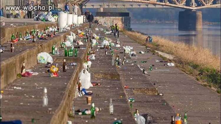 Po pierwszej nocy legalnego picia nad Wisłą