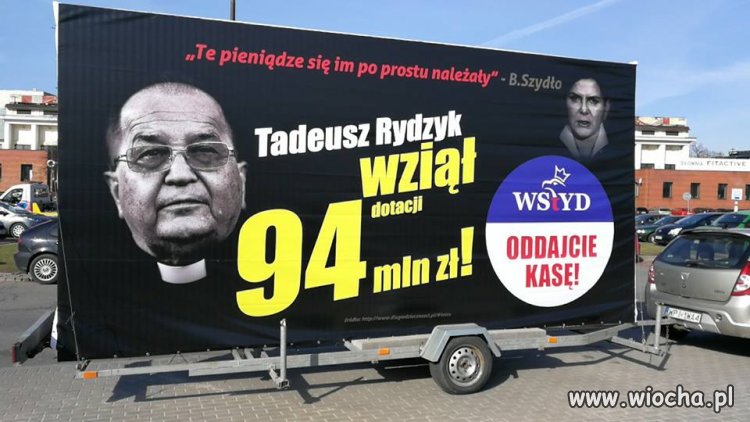 Spinamy się za tysiące brane przez polityków...