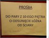 Na komodzie