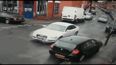 Chodźcie tata mi auto pożyczył...
