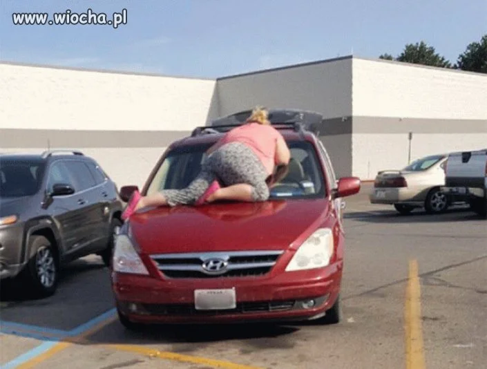 Takie tam na parkingu