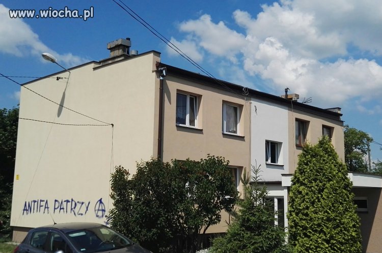 Nowa elewacja na budynku, koszt ponownego malowania  