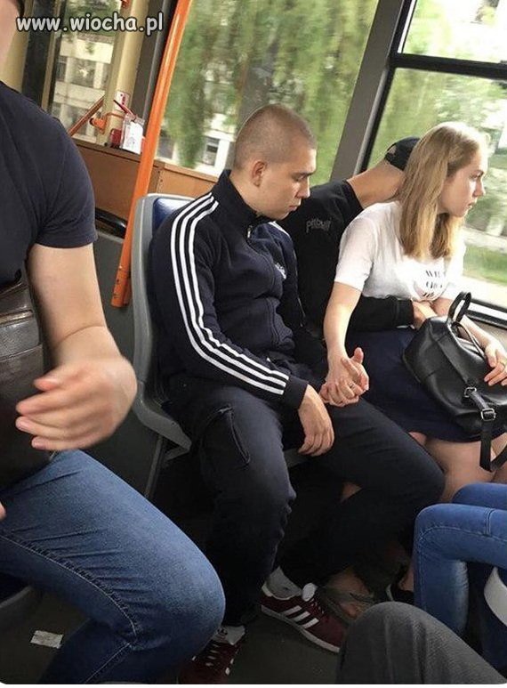 Bo do tanga trzeba trojga
