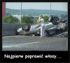 Najpierw poprawić włosy...
