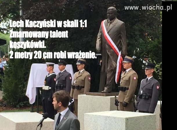 Gdyby nie polityka, zostałby koszykarzem.