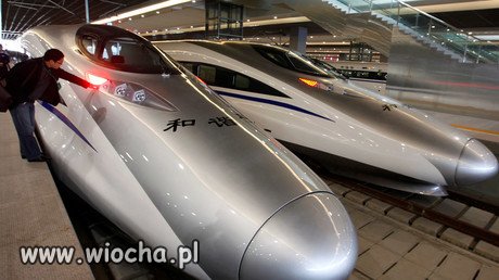 Chiński bullet train. Made in China.