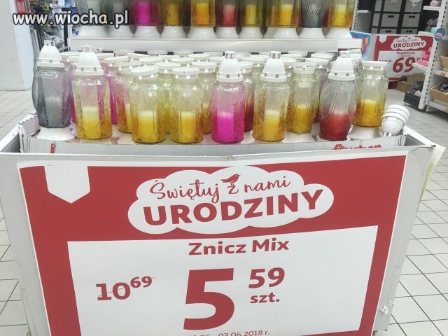 Czyli zamiast świeczek znicze na torcie?