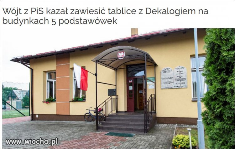 "Świeckie" szkoły w gminie Tuszów Narodowy