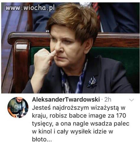 Skomentował.