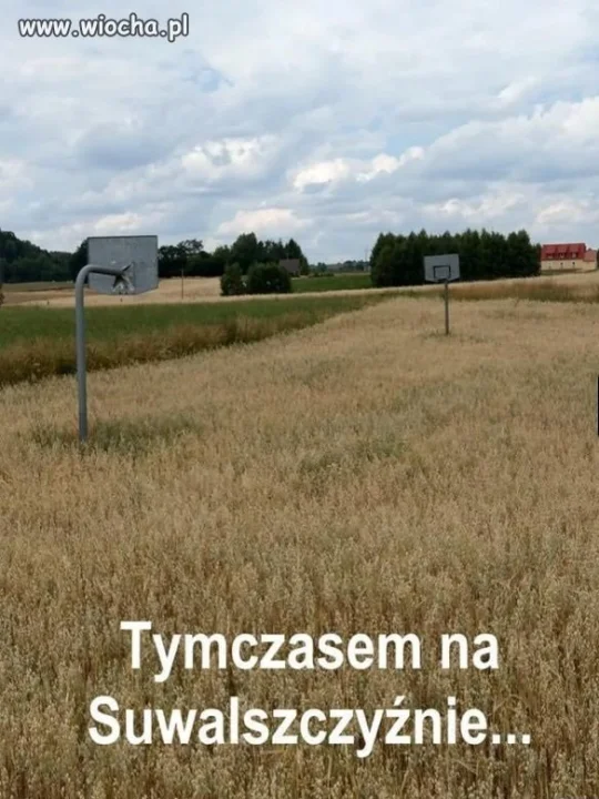 Boisko sezonowe.