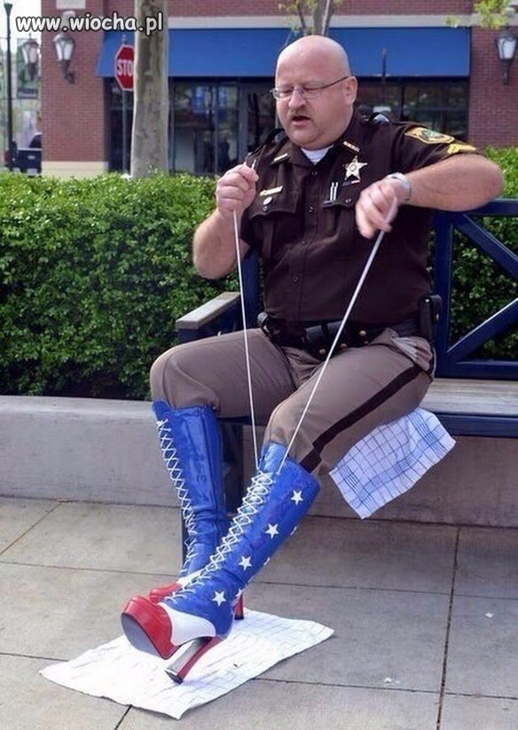 Szeryf ma nowe buty!