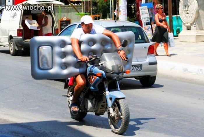 Motocykl z poduszką powietrzną