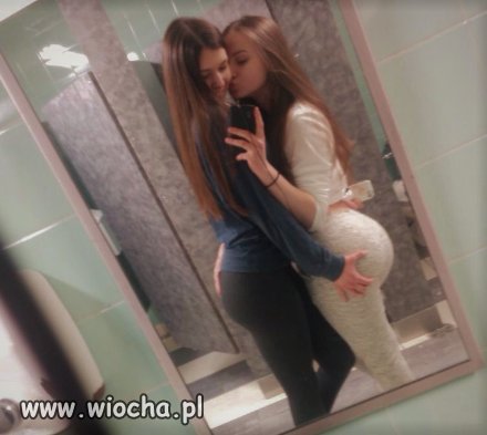 Takie tam z koleżanką w czasie przerwy 