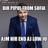 Poliglota i warszawiak w jednej osobie.