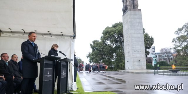 Dlaczego durnych przemówień Dudy nikt nie słucha?