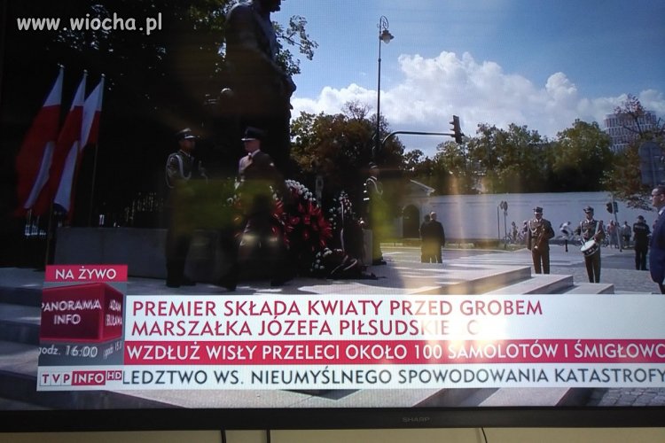 Jacku Kurski ogarnij tych matołów od pasków w TVP info,