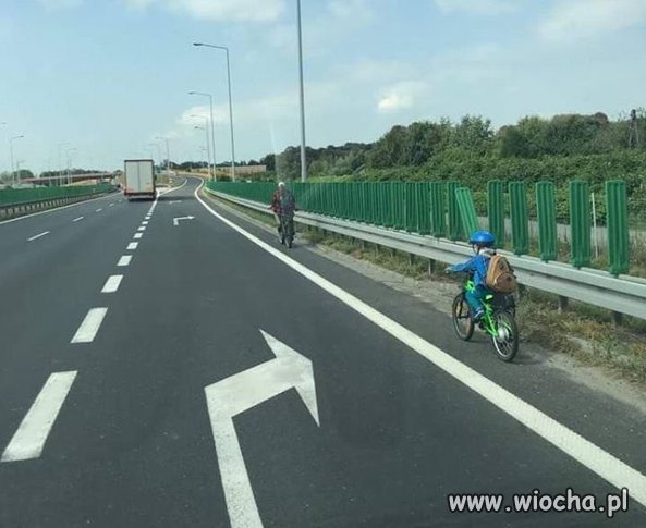 Wycieczka rowerowa z synem ... expresówką