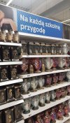 Ciekawe czy ta szkoła jest świecka czy katolicka ?