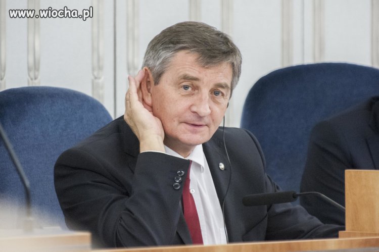 Kuchciński chce do Brukseli