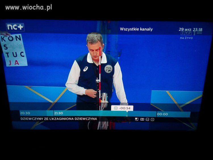 Biedny Kurski musi to transmitować