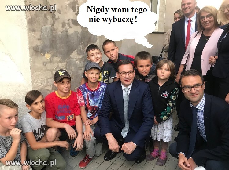 Mina dziewczynki wyraża wszystko