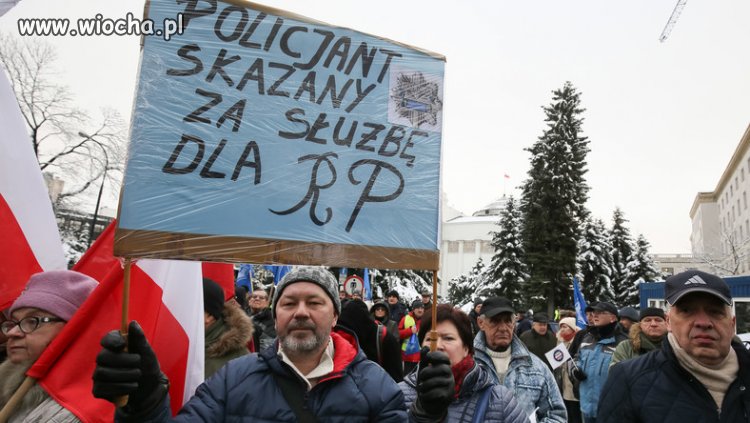 Ustawa dezubekizacyjna zostanie cofnięta