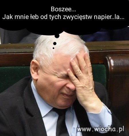O masz! Jak nie kolano, to łeb