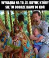 Jest karuzel.