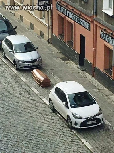 A bilet parkingowy wykupiony?