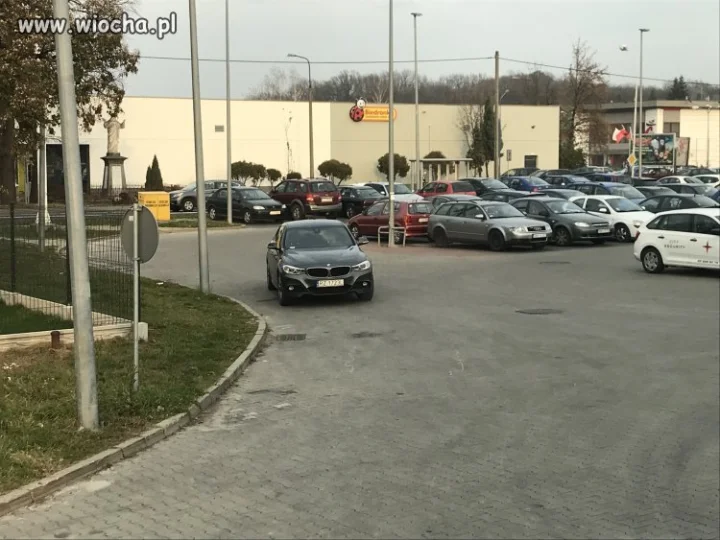 Marka zobowiązuje 
