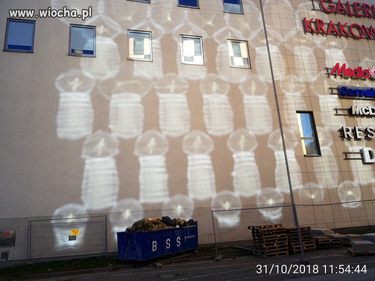 Dekoracja zaduszkowa