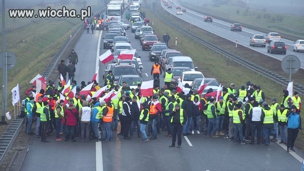 Korek na A2 w stronę Warszawy-protest rolników