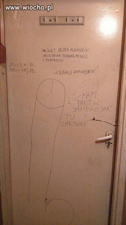 Tak wyglądają pewne drzwi w pewnym liceum