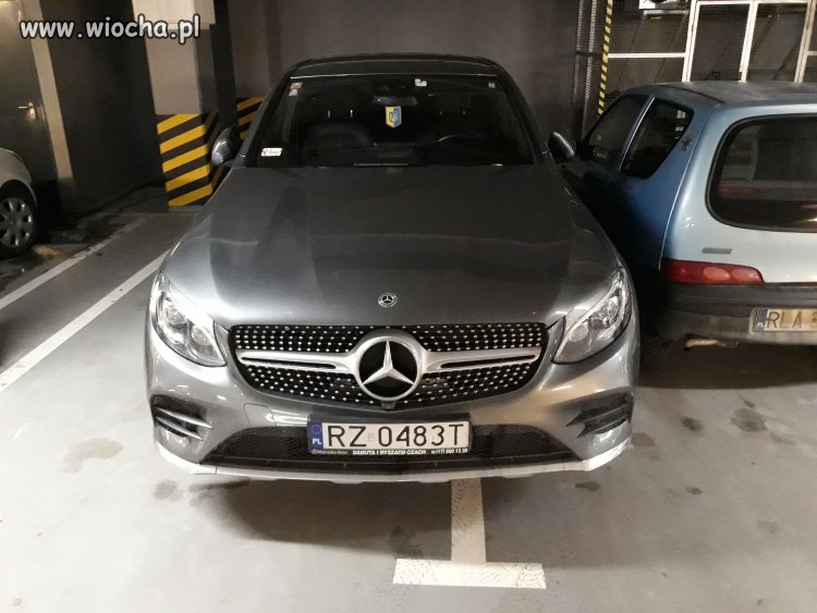 Jak widać po władzę na wschodzie parkuje się tak