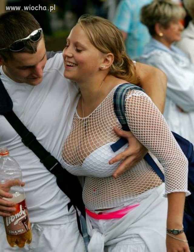 Bluzka nie jest zła.