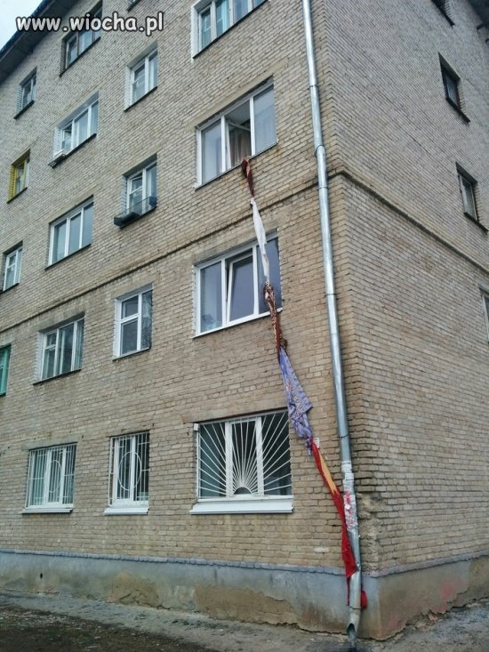 Mężu, nie otwierałam bo wieszałam pranie