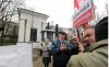 Protest przed ambasadą rosyjską w Amsterdamie