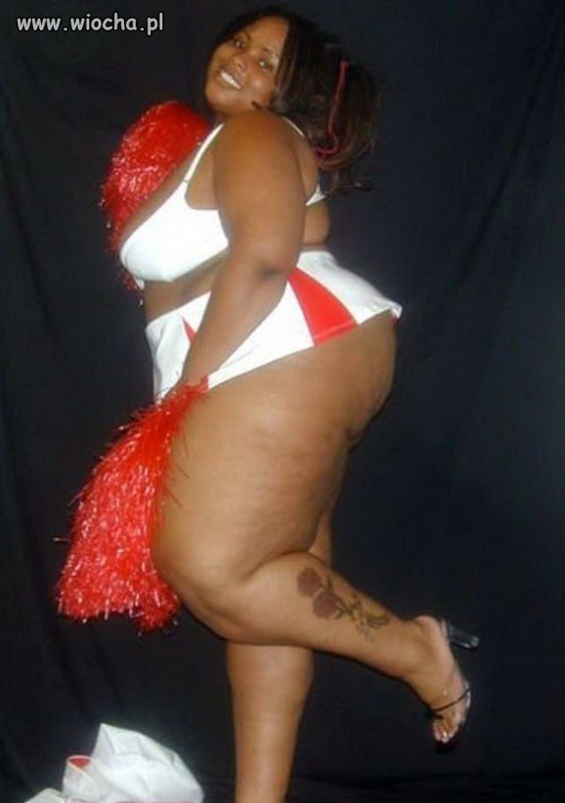 Puffy cheerleaderka.