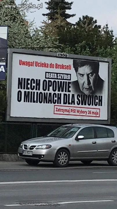 Ucieka do Brukseli