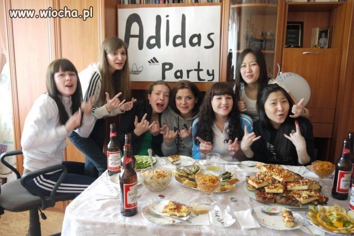 Adres? Wiadomo. Adidas